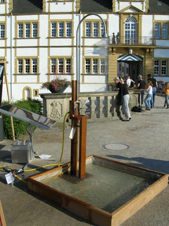Shurflow Pumpe MALS Gartendusche Schloss Neuhaus